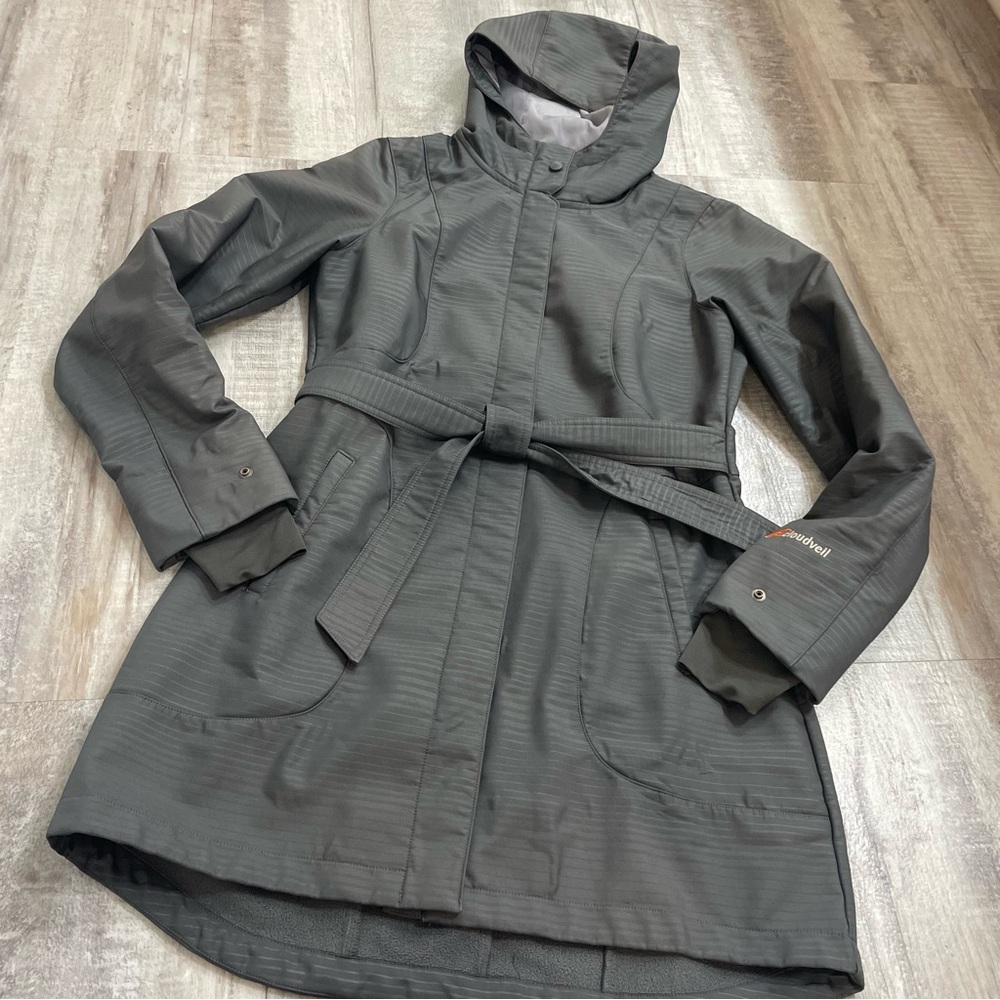 Cloudveil Gray Jacket Small